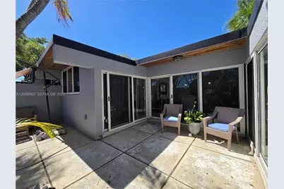 16330 Oak Walk, Miami Lakes, FL 33014 - Photo 24