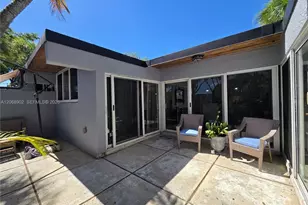 16330 Oak Walk, Miami Lakes, FL 33014 - Photo 24