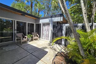 16330 Oak Walk, Miami Lakes, FL 33014 - Photo 2