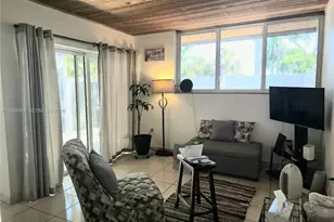 16330 Oak Walk, Miami Lakes, FL 33014 - Photo 12