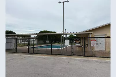 2745 NW 69th Ave, Sunrise, FL 33313 - Photo 18