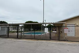 2745 NW 69th Ave, Sunrise, FL 33313 - Photo 18