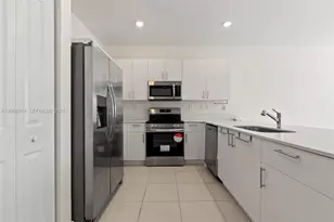 2634 SE 29th St, Homestead, FL 33035 - Photo 10