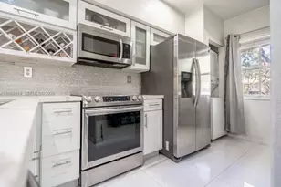 2517 SW 83rd Terrace, Miramar, FL 33025 - Photo 6