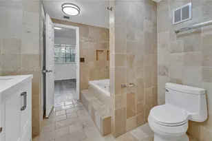 11601 SW 2nd St, Pembroke Pines, FL 33025 - Photo 28