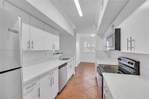 11601 SW 2nd St, Pembroke Pines, FL 33025 - Photo 20