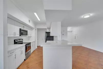 11601 SW 2nd St #21308, Pembroke Pines, FL 33025 - Photo 14
