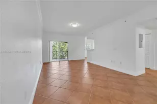 11601 SW 2nd St, Pembroke Pines, FL 33025 - Photo 4