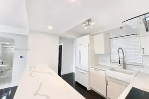 1700 NW N River Dr, Miami, FL 33125 - Photo 4
