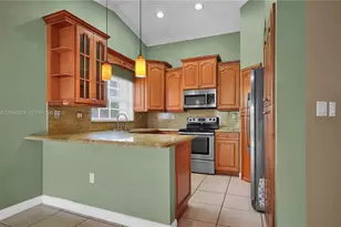 901 NW 128th Pl, Miami, FL 33182 - Photo 8
