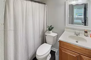 10056 Twin Lakes Dr, Coral Springs, FL 33071 - Photo 8