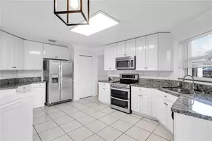 1413 SW 158th Ave, Pembroke Pines, FL 33027 - Photo 8