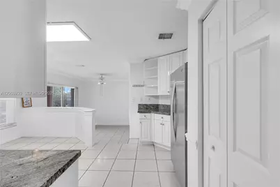 1413 SW 158th Ave, Pembroke Pines, FL 33027 - Photo 14