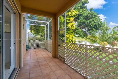 1413 SW 158th Ave, Pembroke Pines, FL 33027 - Photo 30