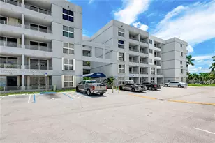 8201 NW 8th St, Miami, FL 33126 - Photo 1