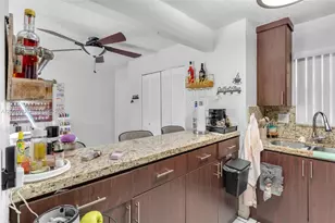8895 Fontainebleau Blvd, Miami, FL 33172 - Photo 10