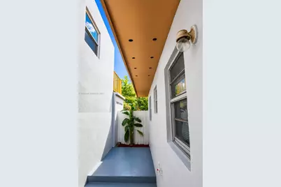 119 NW 3rd St, Hallandale Beach, FL 33009 - Photo 2