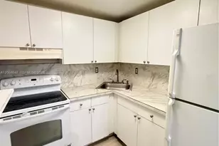 606 W 81st St, Hialeah, FL 33014 - Photo 4