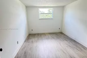 606 W 81st St, Hialeah, FL 33014 - Photo 2
