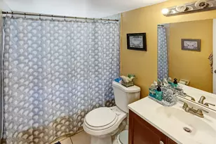 10168 Twin Lakes Dr, Coral Springs, FL 33071 - Photo 10