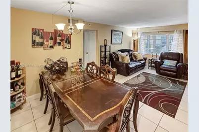 10168 Twin Lakes Dr #13-A, Coral Springs, FL 33071 - Photo 4