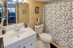10168 Twin Lakes Dr, Coral Springs, FL 33071 - Photo 8