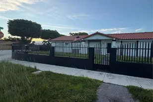 15171 SW 70th St, Miami, FL 33193 - Photo 2