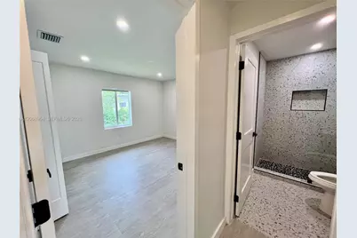 850 NE 127th St, North Miami, FL 33161 - Photo 24