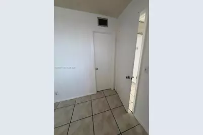9440 Poinciana Pl #404, Davie, FL 33324 - Photo 12
