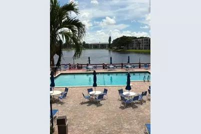 9440 Poinciana Pl #404, Davie, FL 33324 - Photo 28