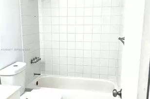 505 NW 177th St, Miami Gardens, FL 33169 - Photo 6