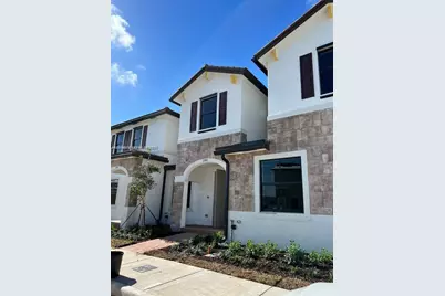 3382 W 114th Ter, Hialeah, FL 33018 - Photo 2