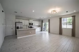 833 SE 19th St, Homestead, FL 33034 - Photo 2