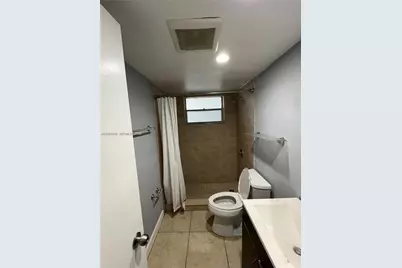 1610 Lenox Ave #409, Miami Beach, FL 33139 - Photo 4