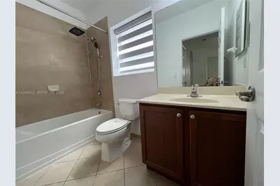 2410 NE 4th St, Homestead, FL 33033 - Photo 18