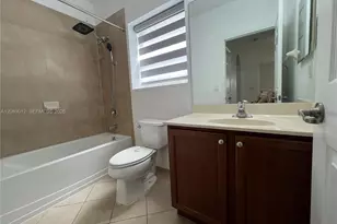2410 NE 4th St, Homestead, FL 33033 - Photo 18