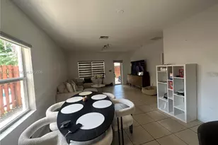 2410 NE 4th St, Homestead, FL 33033 - Photo 22