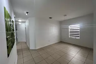 2410 NE 4th St, Homestead, FL 33033 - Photo 4