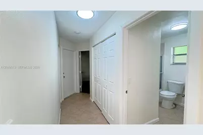821 W Beckley Sq, Davie, FL 33325 - Photo 14
