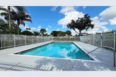 821 W Beckley Sq, Davie, FL 33325 - Photo 28