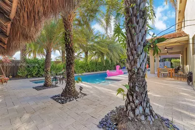 2150 NW 16th Pl, Homestead, FL 33030 - Photo 8