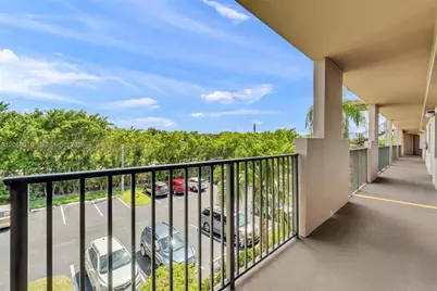 12651 SW 16th Ct #304B, Pembroke Pines, FL 33027 - Photo 4