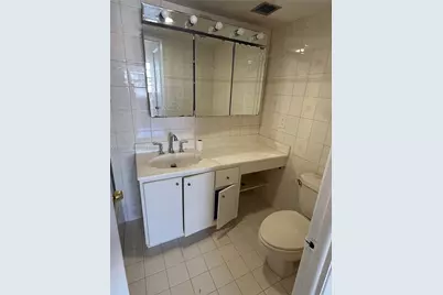 2801 NE 183rd St #1914W, Aventura, FL 33160 - Photo 10
