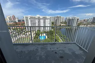 2801 NE 183rd St, Aventura, FL 33160 - Photo 2
