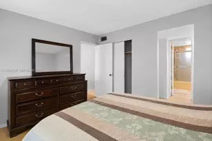 201 Berkley Rd, Hollywood, FL 33024 - Photo 22