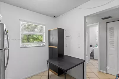 201 Berkley Rd #309, Hollywood, FL 33024 - Photo 12