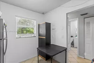 201 Berkley Rd, Hollywood, FL 33024 - Photo 12