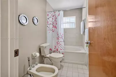 6983 W 24th Ln, Hialeah, FL 33016 - Photo 24