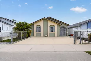 6983 W 24th Ln, Hialeah, FL 33016 - Photo 2