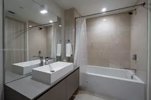 1000 Brickell Plaza, Miami, FL 33131 - Photo 12